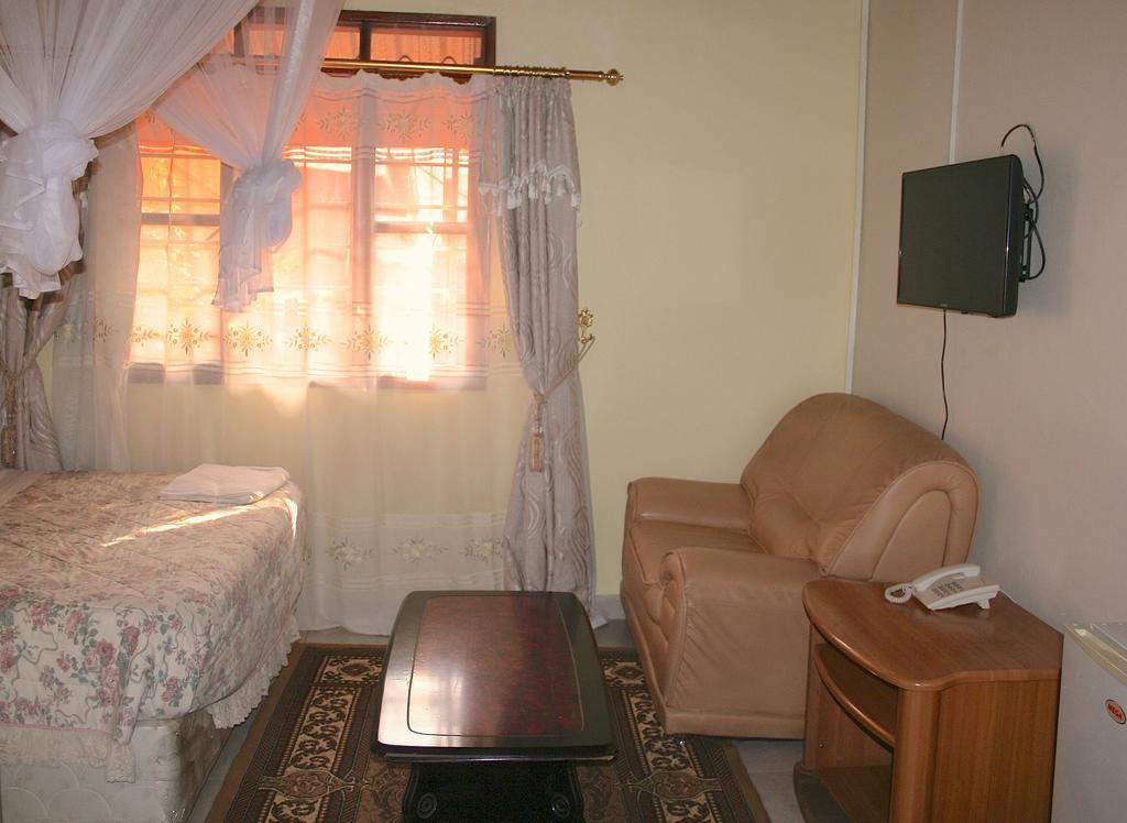 קמפאלה Hotel Acacia חדר תמונה