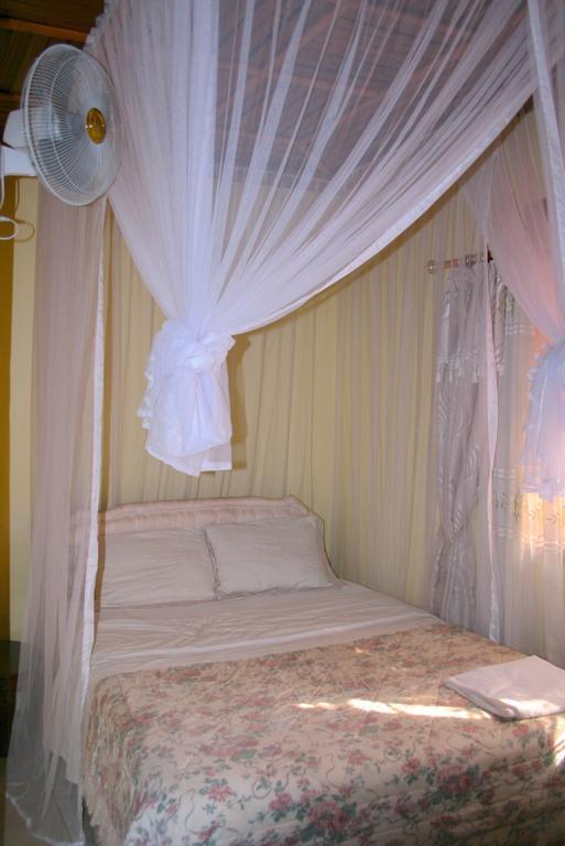 קמפאלה Hotel Acacia חדר תמונה