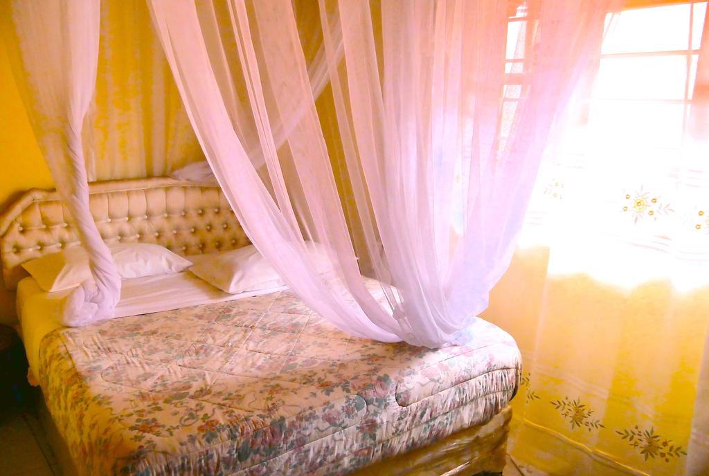 קמפאלה Hotel Acacia מראה חיצוני תמונה